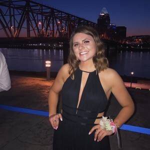 Meet your Posher, Caleigh